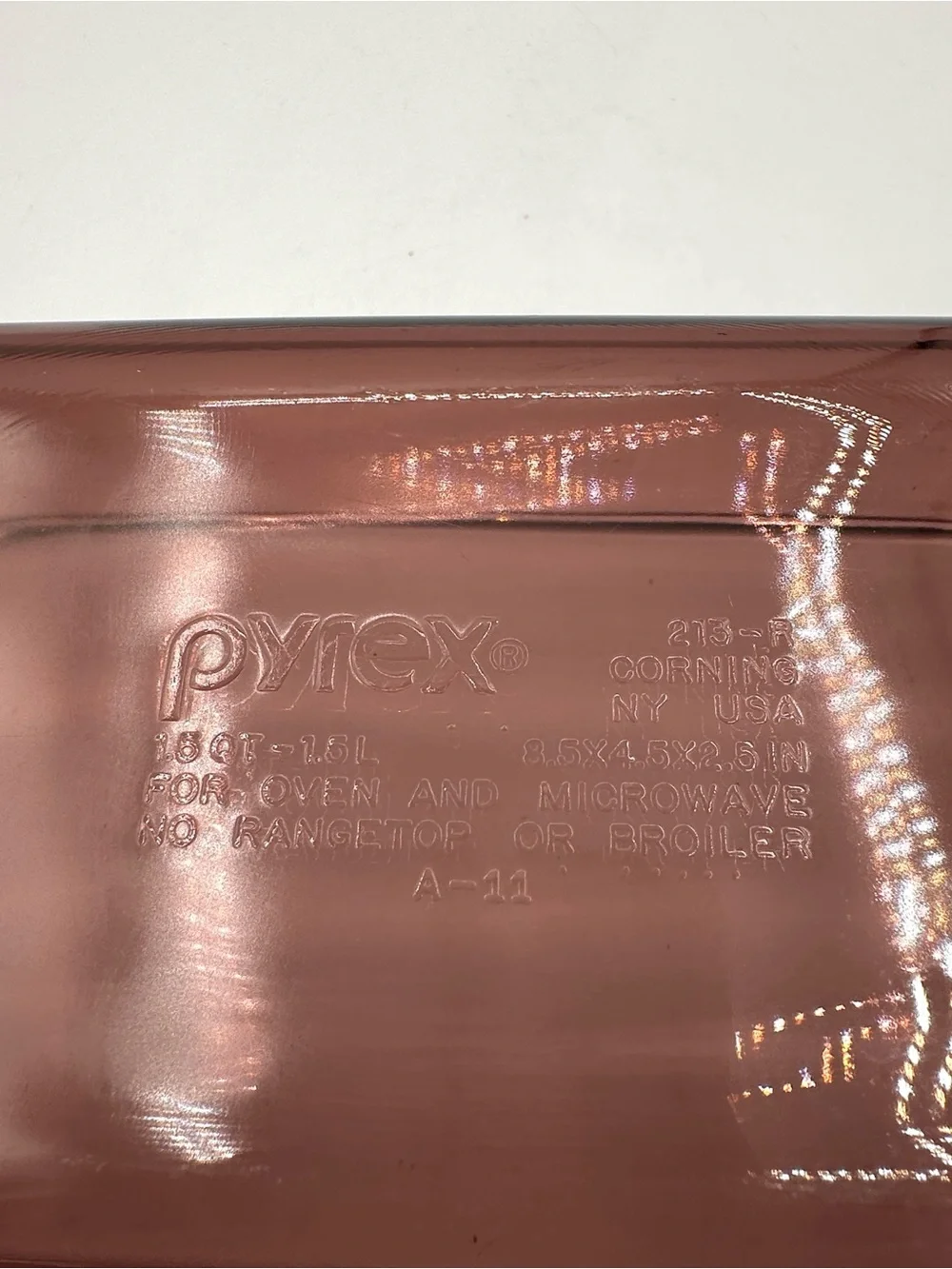 Pyrex Cranberry Loaf Pan #213-R - Picture 3 of 11